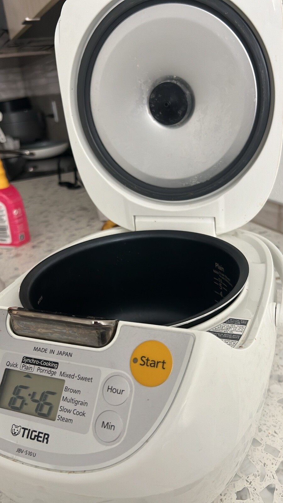 Tiger JBV-S10U 5.5 Cup Microcomputer Rice Cooker – White