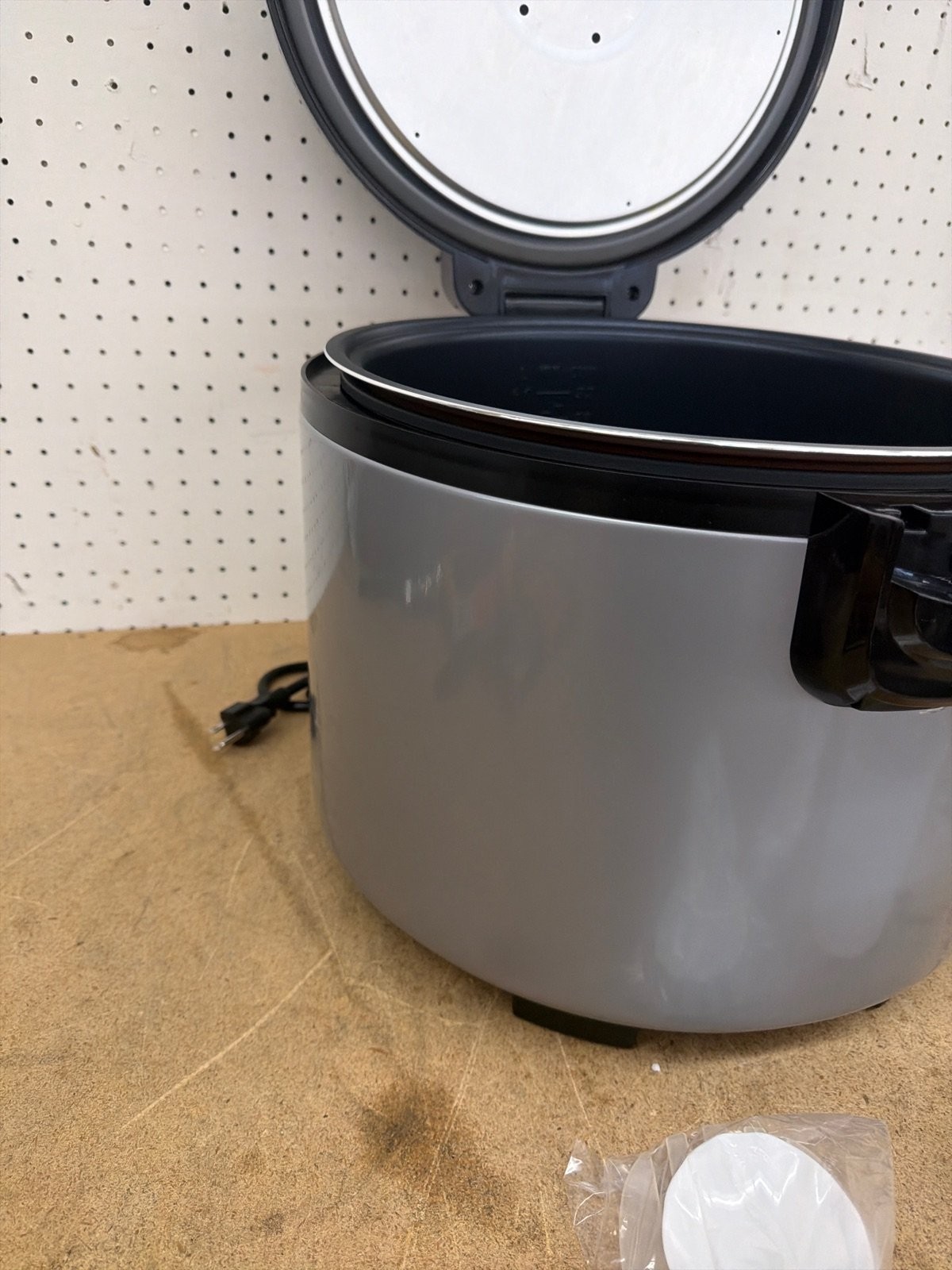 VEVOR Commercial Rice Cooker 70-Cup 15.85 qt Nonstick Inner Pot Keep Warm