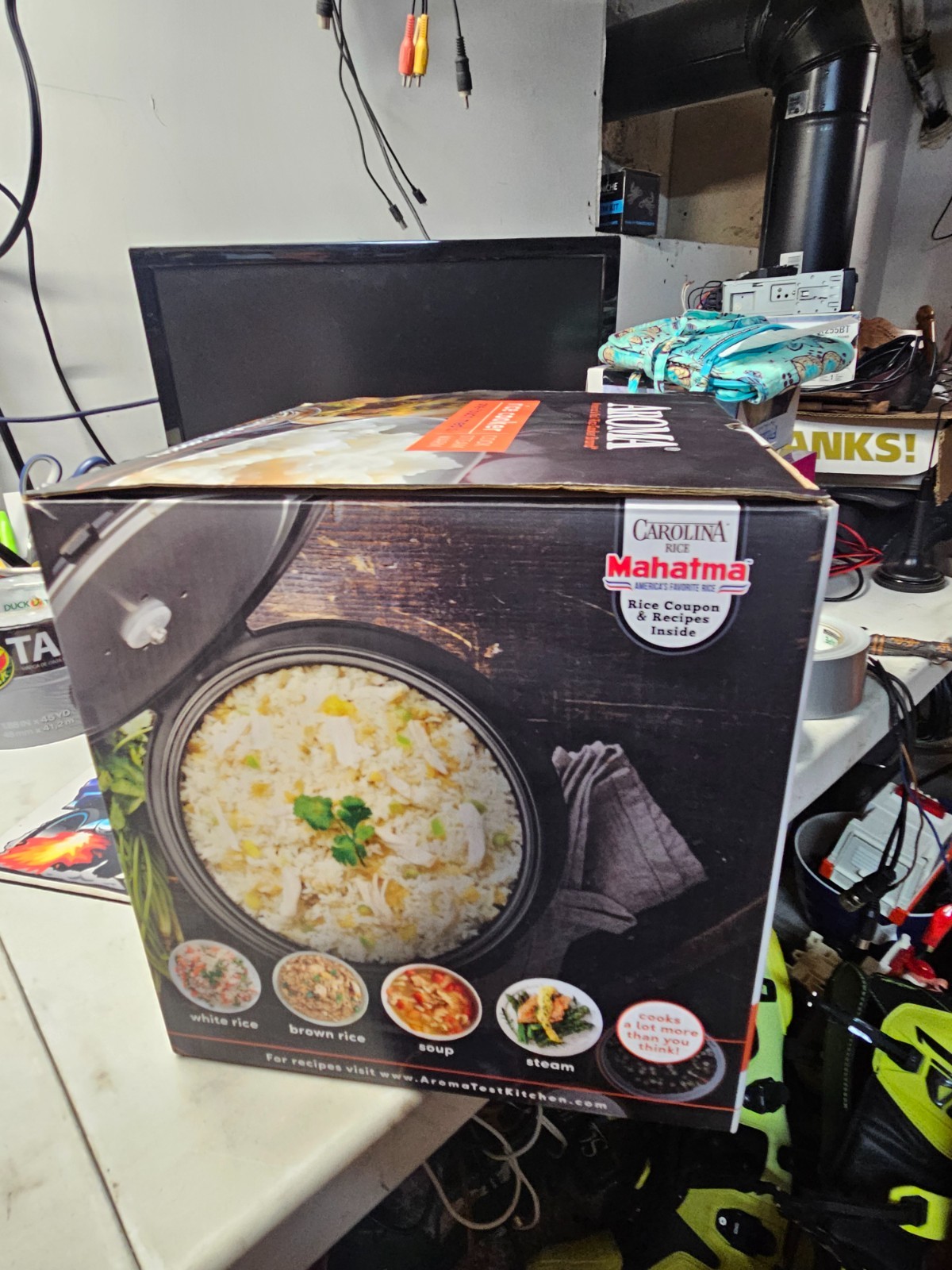 Aroma 8-Cup (Cooked) Rice Cooker, Steamer, New open box