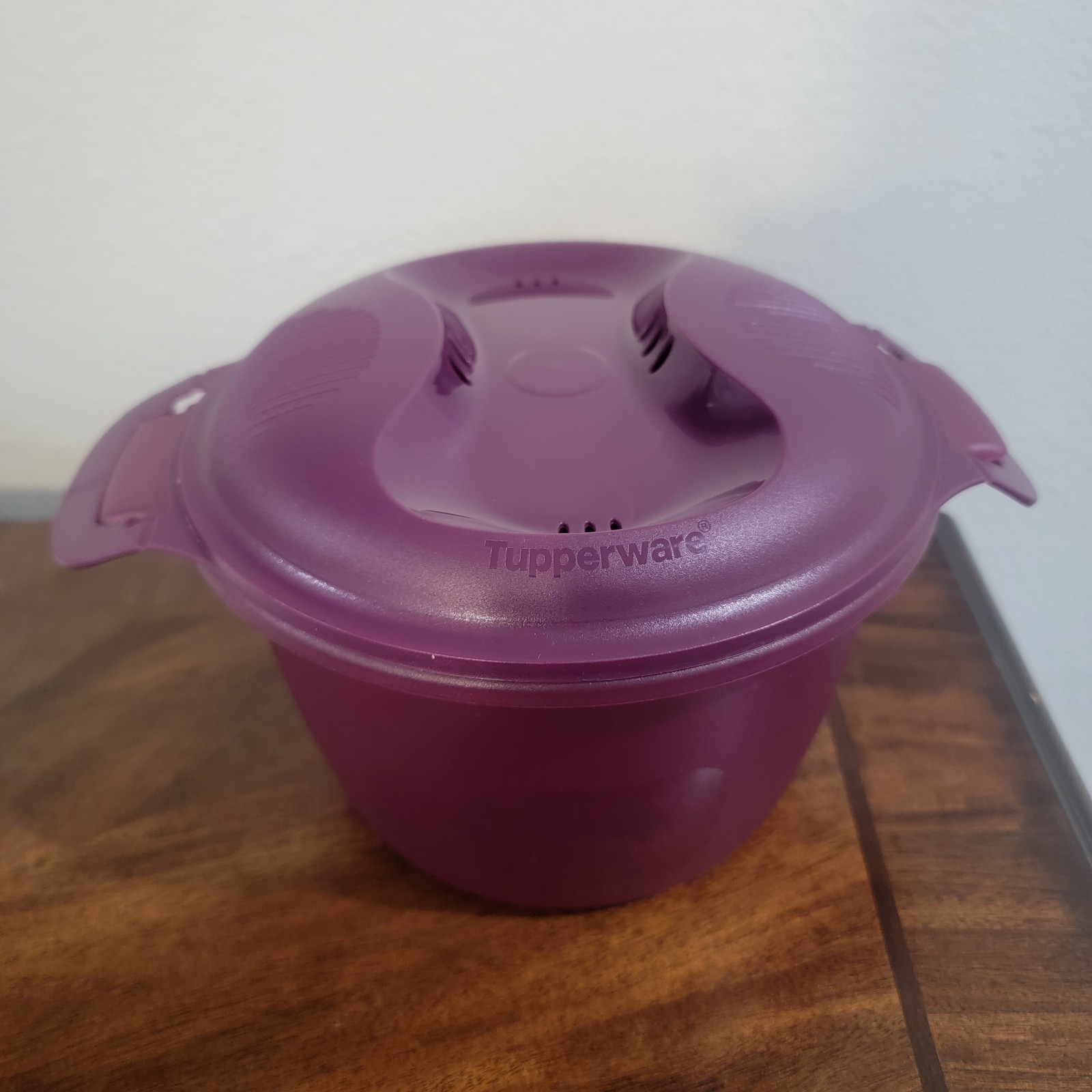 Tuperware Rice Cooker 2.2L 9 1/4 C Purple Microwave Rice Cooker