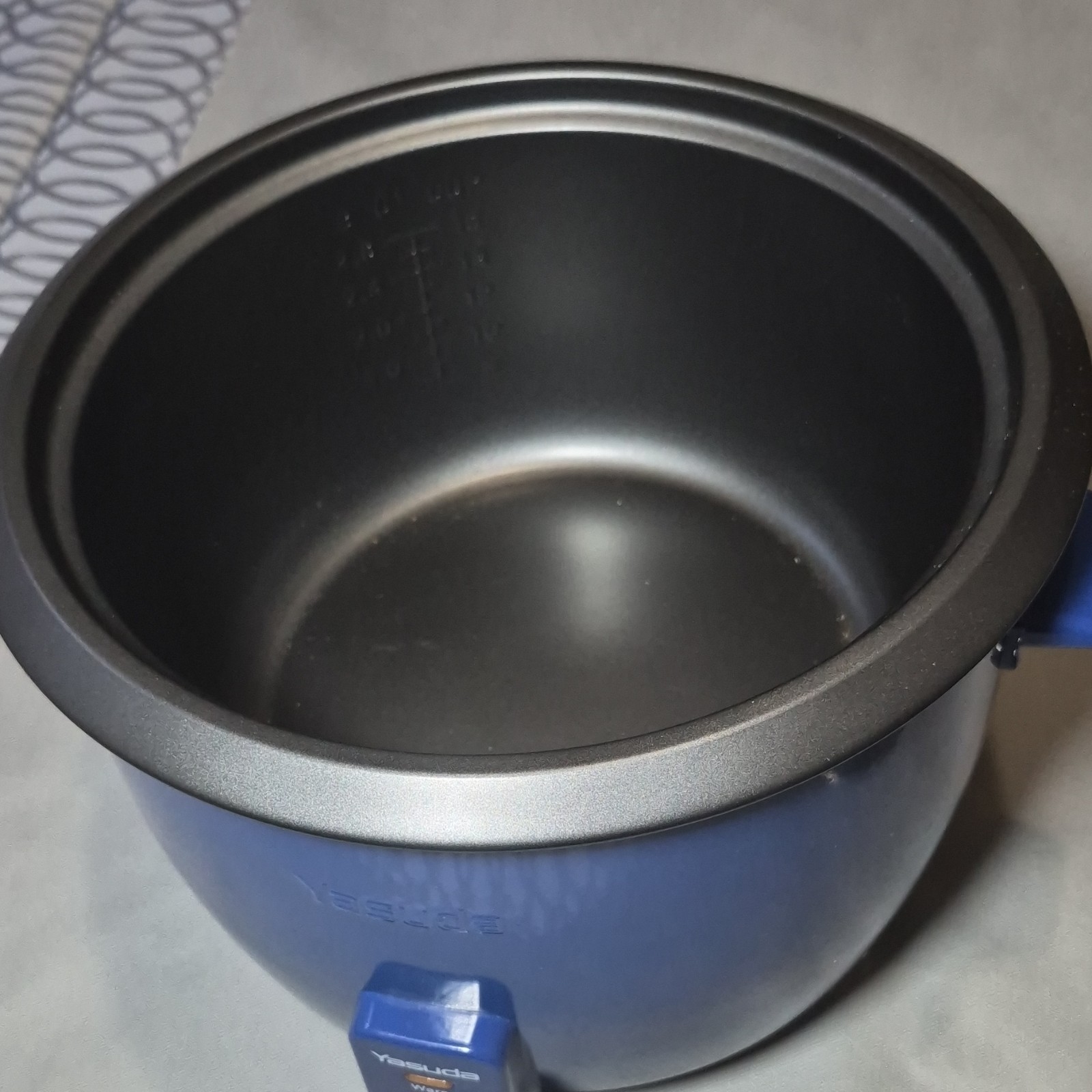 Yasuda YS-2000DW Electric Rice Cooker Blue 2.8L 1000W Cook/Warm Switch