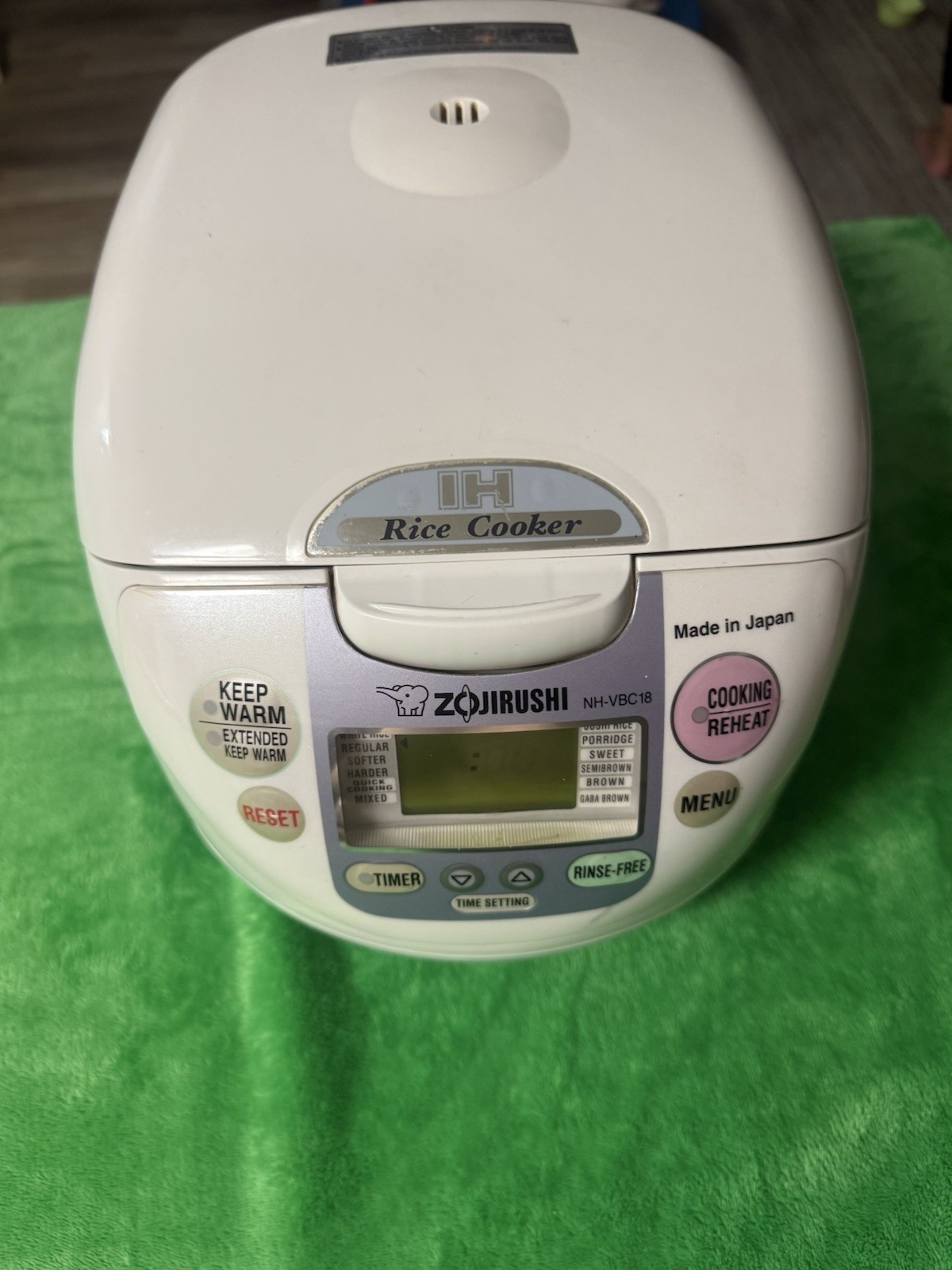 Zojirushi NH-VBC18 10 Cup Rice Cooker
