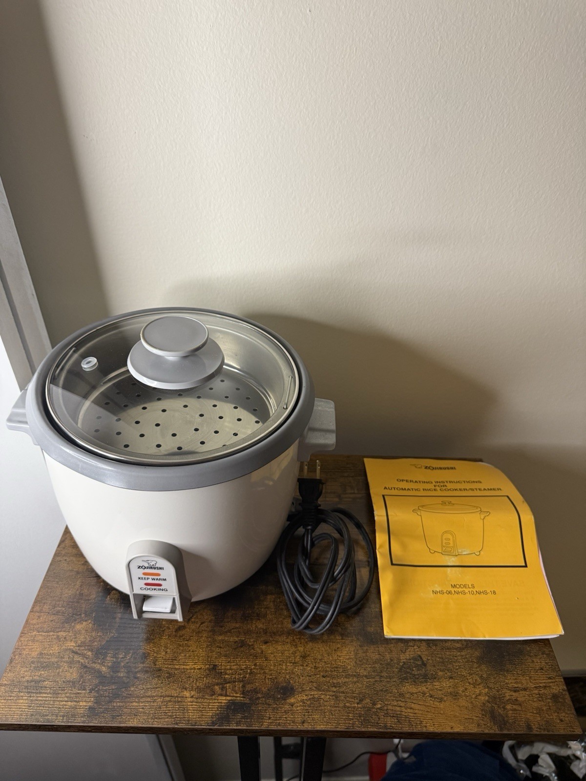 Zojirushi NHS-10 6-Cup Uncooked Rice Cooker Warmer