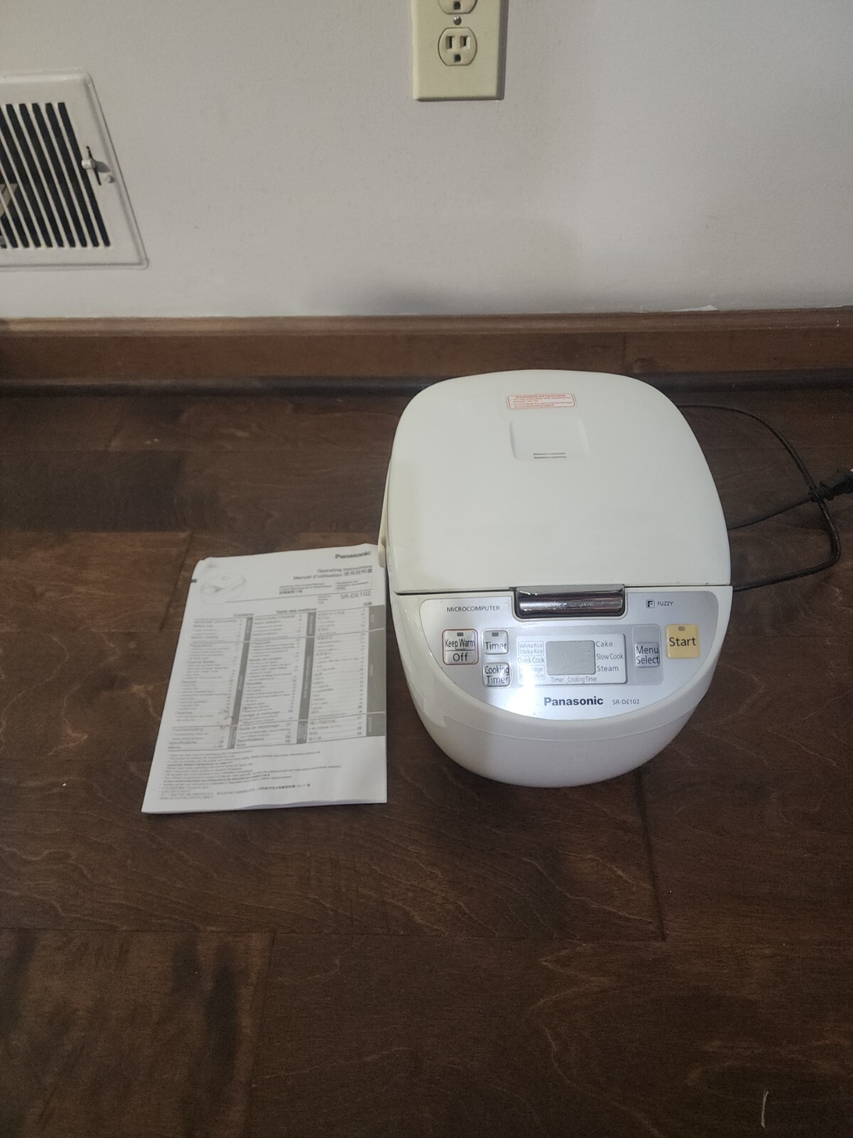 Panasonic Rice Cooker Steamer SR-DE102 Fuzzy Logic 6 Pre-Programs TESTED WORKS