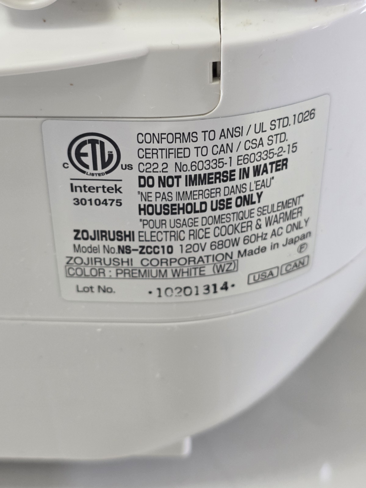 Zojirushi 5.5 Cup Fuzzy Rice Cooker – White